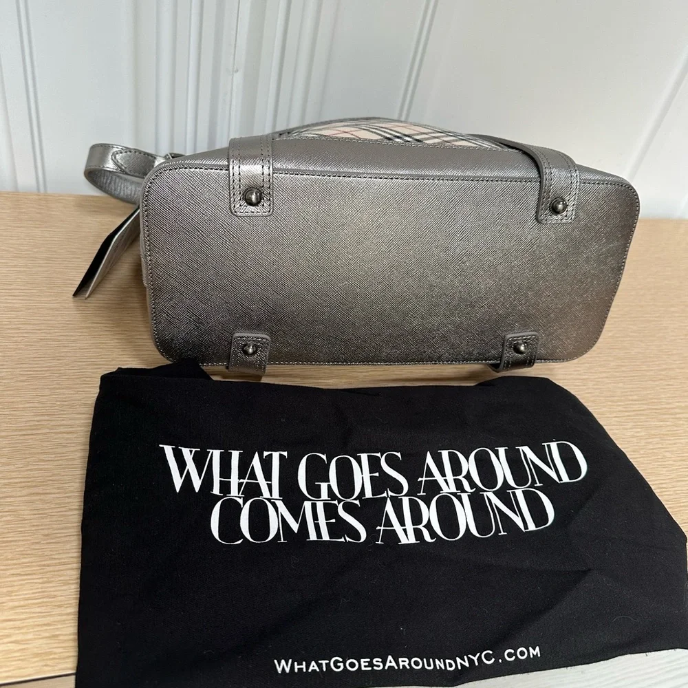 Burberry Plaid Shoulder Bag with Leather Accents, pre-loved Burberry Nova bag - Picture 8 of 16